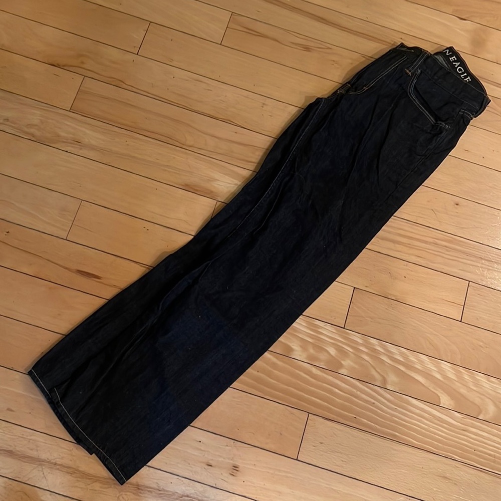 American Eagle men’s jeans